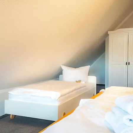 Haus Mone 01 * 치노비츠